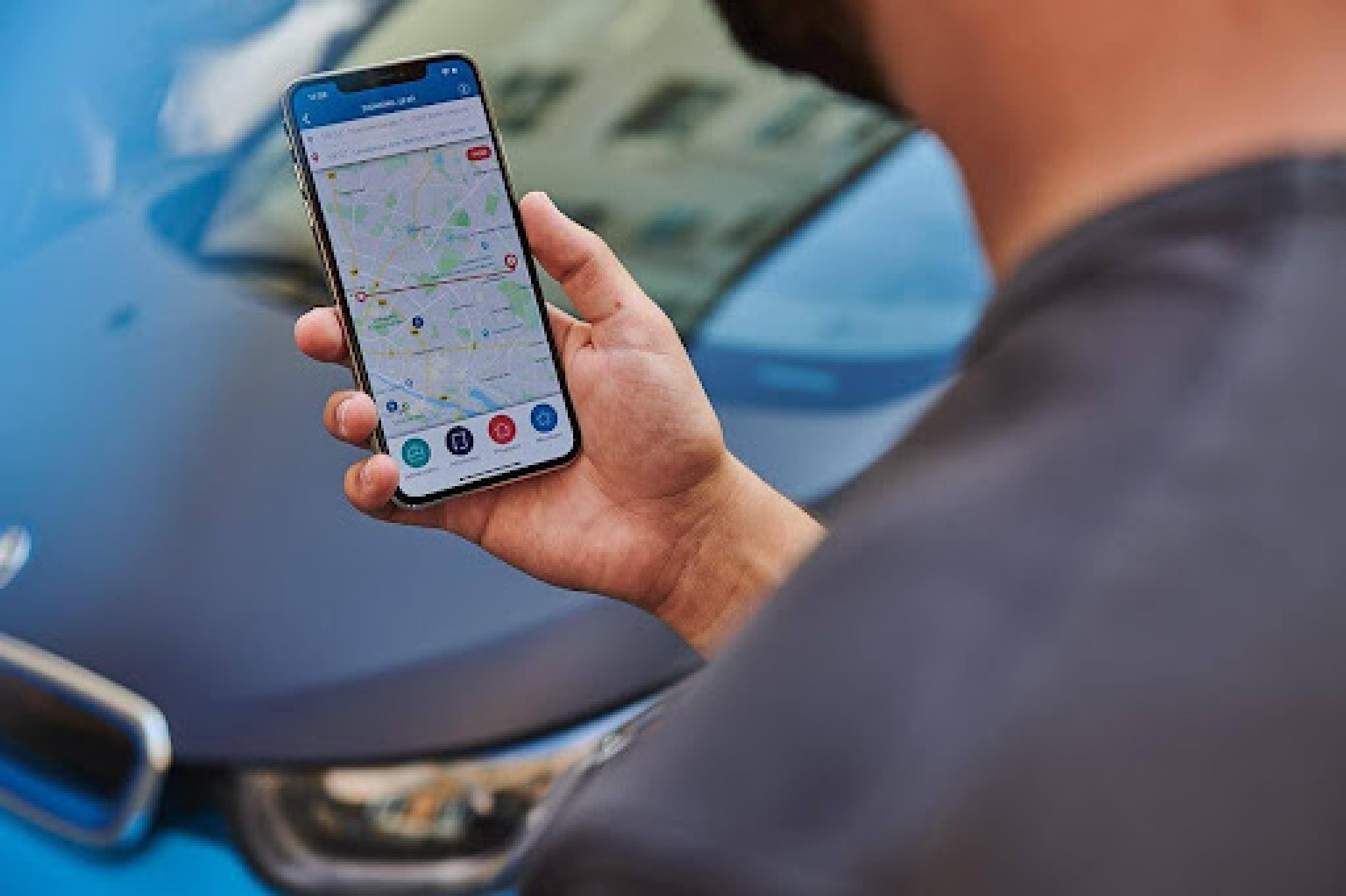Как можно отследить машину. Трекер GPS vehicle Tracker. GPS для автомобиля. Система слежения авто. GPS трекер мобильный.